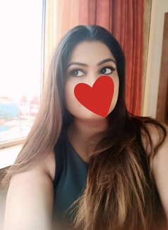 Jasmeet - escort in Noida Photo 1 of 3