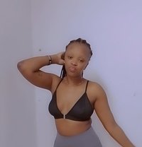 Aisha Louis - puta in Yanbu