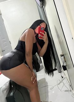 Aisha - escort in Sharjah Photo 9 of 13
