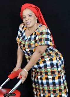 Aisha - puta in Lagos, Nigeria Photo 1 of 2