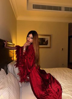 Aisha Professonal Massage Hot - Acompañantes transexual in Doha Photo 5 of 5