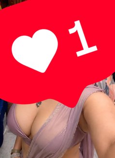 Aisha Rathore - escort in New Delhi Photo 2 of 8