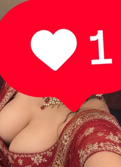 Aisha Rathore - escort in New Delhi Photo 6 of 8