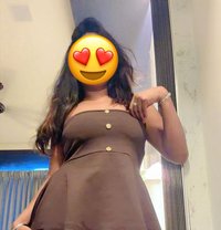 Aisha Real Meet & Com - puta in Pune