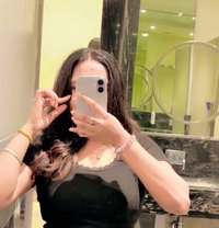 Aisha Real Meet & Com - puta in Pune