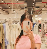 Aisha Real Meet & Com - puta in Pune