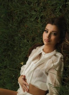 Aisha - escort in Belgrade Photo 2 of 17