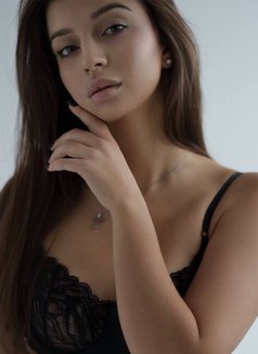 Aisha - escort in Belgrade Photo 8 of 17