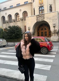 Aisha - escort in Belgrade Photo 9 of 17