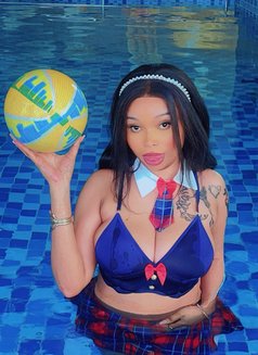 Aisha - escort in Dubai Photo 2 of 4