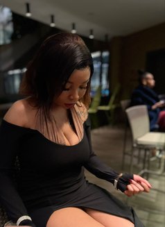 Aisha - escort in Dubai Photo 3 of 4