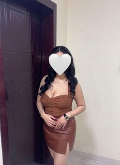 Aisha - escort in Al Manama Photo 2 of 3