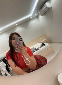 Aisha - escort in Riyadh Photo 8 of 9