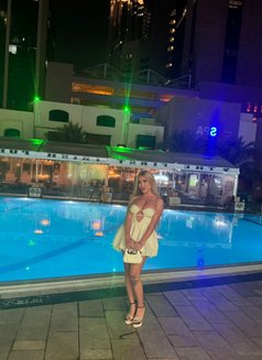 Aisha - escort in Abu Dhabi Photo 6 of 8