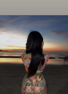 Aisha VIP - puta in Phuket Photo 18 of 22