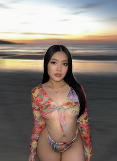 Aisha VIP - puta in Phuket Photo 21 of 22