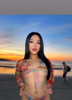 Aisha VIP - puta in Phuket Photo 22 of 22