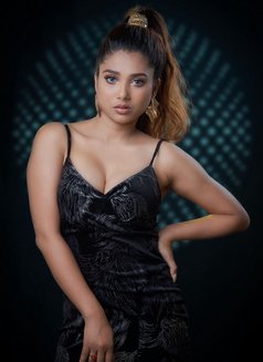 Aisha- Young Indian Babe - escort in Singapore Photo 5 of 6