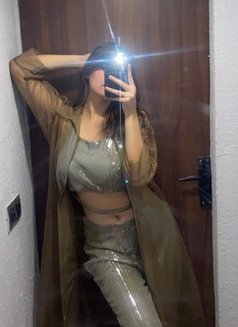 Aishani ✔✔ Verified - puta in Dubai Photo 5 of 5