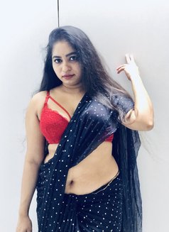 Aishu - escort in Dubai Photo 2 of 2