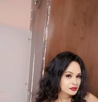 Aishu - Transsexual escort in Bangalore Photo 16 of 19