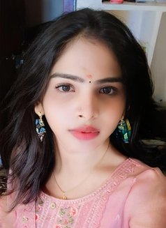 Aishu Telugu Girl Madhapur - puta in Hyderabad Photo 2 of 2