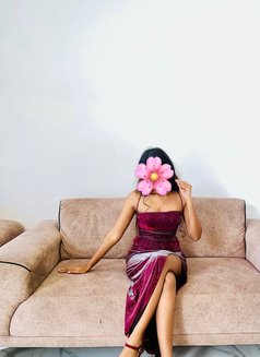 Aishu vip costume/A loving hour with me - escort in Colombo Photo 6 of 7