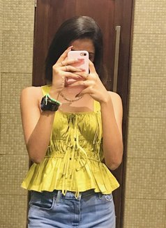 Aishu vip Customer ( massage &full servi - escort in Colombo Photo 6 of 8