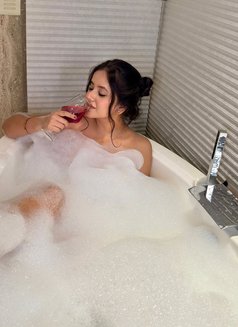 Aishwarya H - escort in Hyderabad Photo 4 of 4