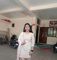 Aishwarya Meet or Cam - adult performer in Chennai