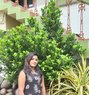 Aishwarya Menon - Intérprete de adultos in Kochi Photo 1 of 2