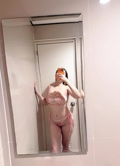 Aisle - escort in Makati City Photo 6 of 8