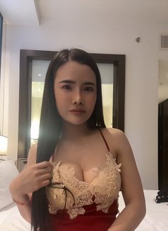 Aiwa - masseuse in Dubai Photo 4 of 6