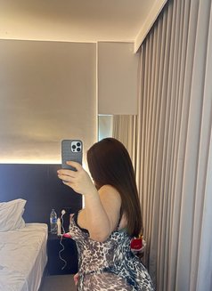 Aiwachotika - masseuse in Dubai Photo 9 of 10