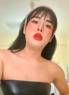 Aiwarin Professional Massage Vip - Transsexual escort in Muscat Photo 1 of 6