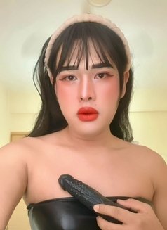 Aiwarin Professional Massage Vip - Transsexual escort in Muscat Photo 3 of 6
