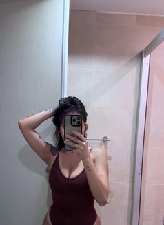 Ajay - puta in Manila Photo 5 of 6