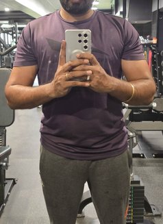 Ajay - Intérprete masculino de adultos in Coimbatore Photo 3 of 3