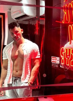Ajay - Male escort in Gurgaon Photo 2 of 3