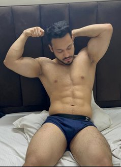 001aji - Male escort in New Delhi Photo 1 of 4