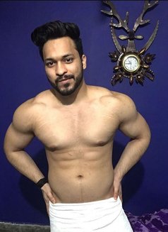 001aji - Male escort in New Delhi Photo 3 of 4
