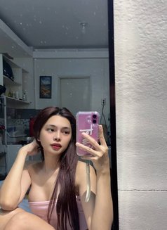 Ajmendez111 - Transsexual escort in Manila Photo 2 of 8