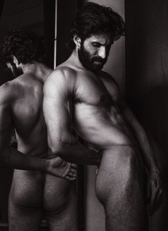 Ajsarvind - Male escort in New Delhi Photo 4 of 11