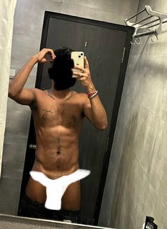 Aju Kurian, 26 - Acompañantes masculino in Chennai Photo 1 of 5