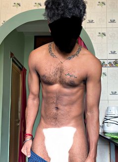 Aju Kurian, 26 - Acompañantes masculino in Chennai Photo 3 of 5