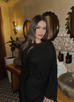 Akane - escort in Dubai Photo 3 of 6