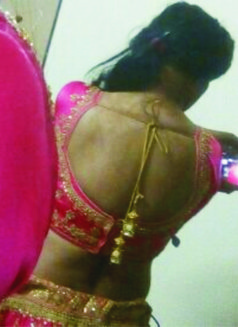 Akanksha (Cross) - Transsexual escort in New Delhi Photo 1 of 6