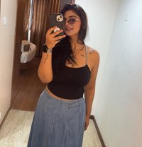Akanksha - puta in Surat