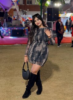 Akansha Cam and Real Meet - escort in Chennai Photo 5 of 7