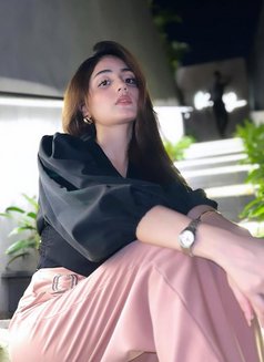 Akansha First Time - escort in Dubai Photo 1 of 4